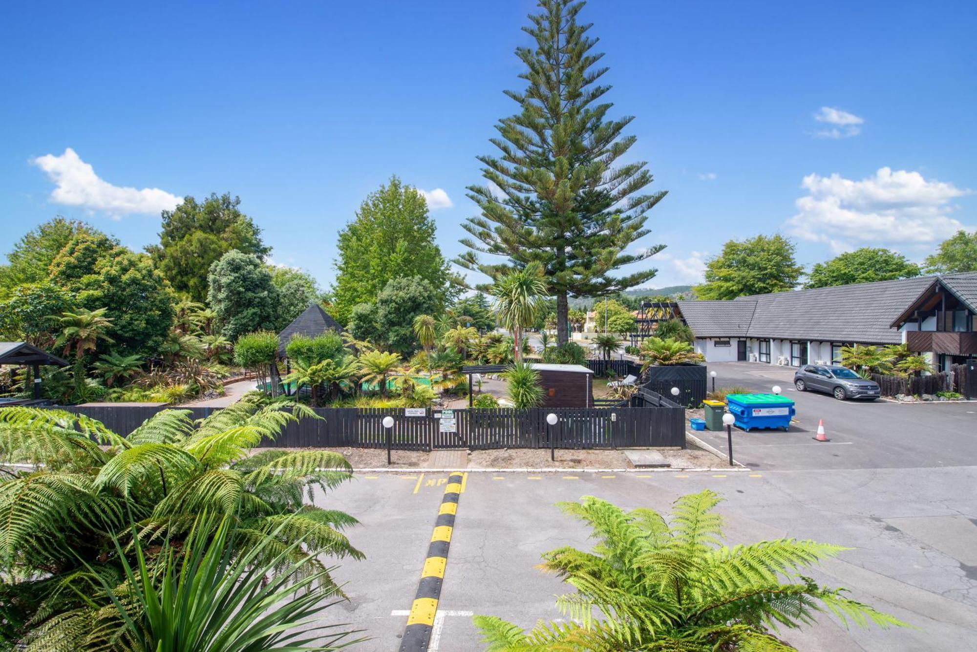Wylie Court Motor Lodge Rotorua Exterior photo